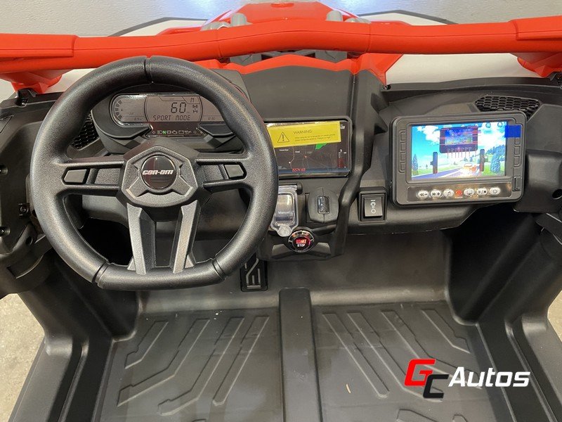 Buggy électrique CAN-AM Maverick RS 4 x 200 Watts 24V avec écran tactile MP4  - orange