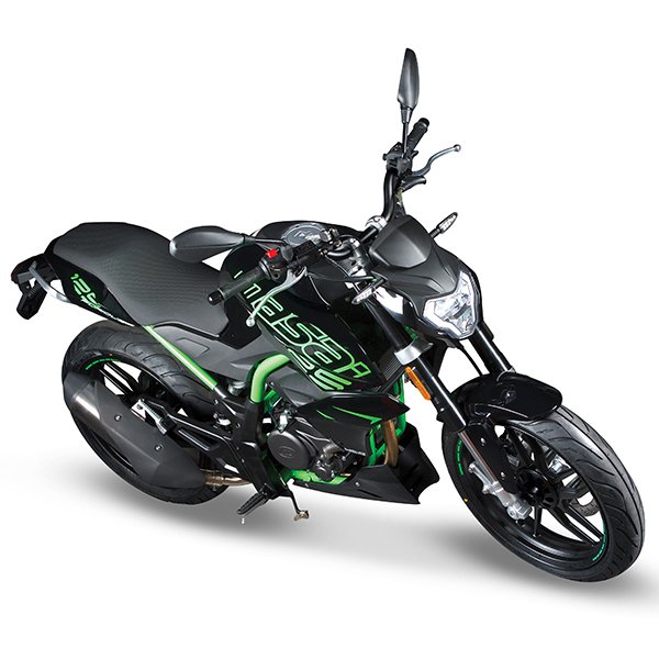 Moto Masai FURIOUS 125 - vert