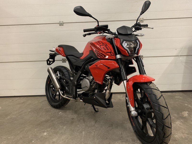 Moto Masai FURIOUS 50 - rouge