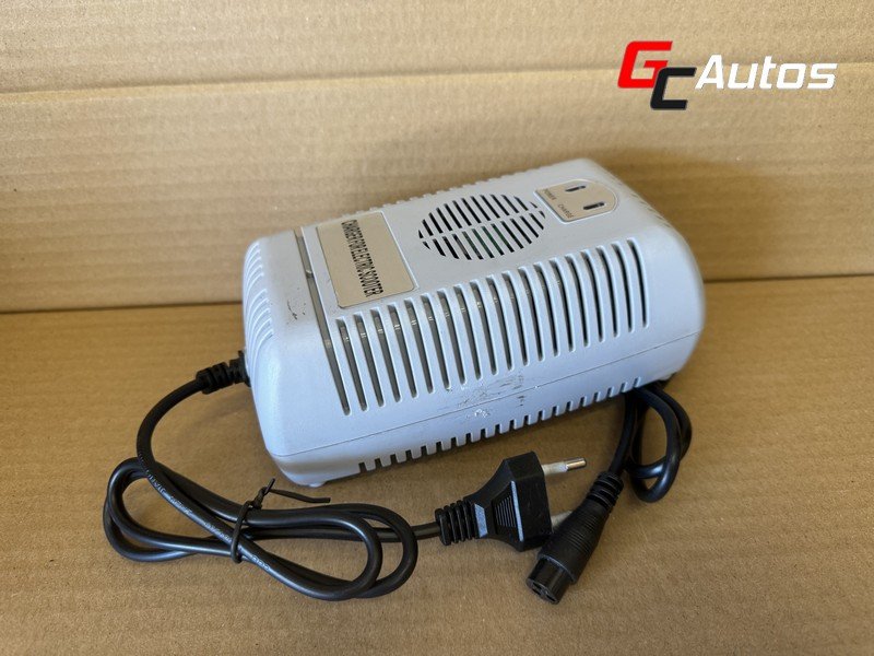Chargeur 48 V 