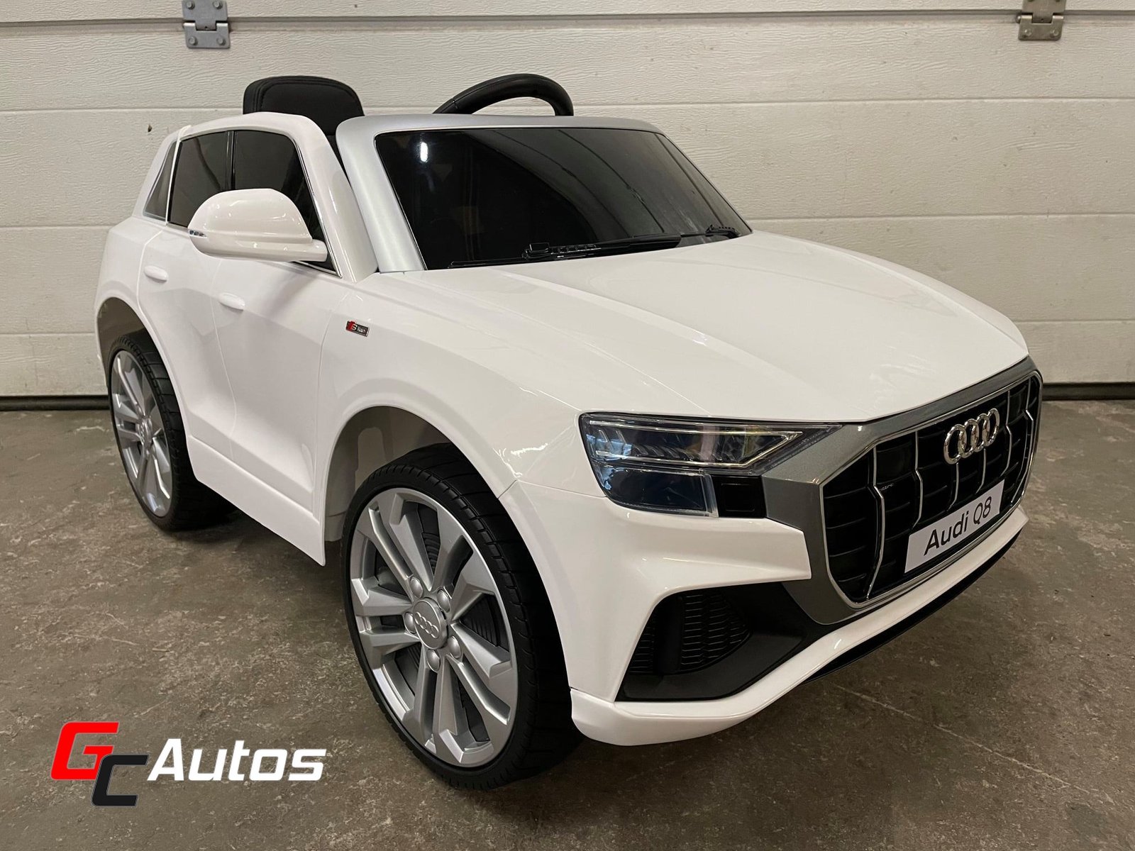 Voiture électrique Audi Q8 Quattro S line - blanc