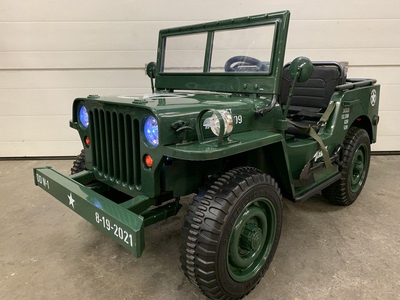 Jeep électrique willys army 24 V - 4 x 90 Watts (3 places) - vert